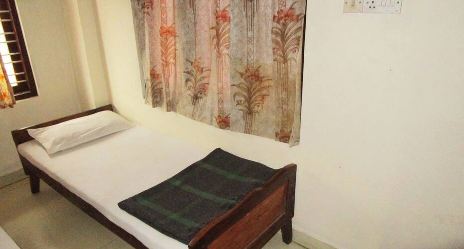 Hill Park Tourist Home, Thekkady 2